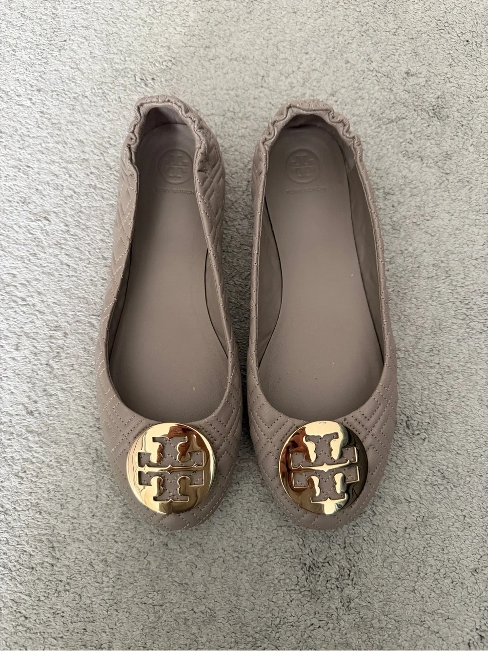 EUC Tory Burch Quilted Taupe Ballet Flat